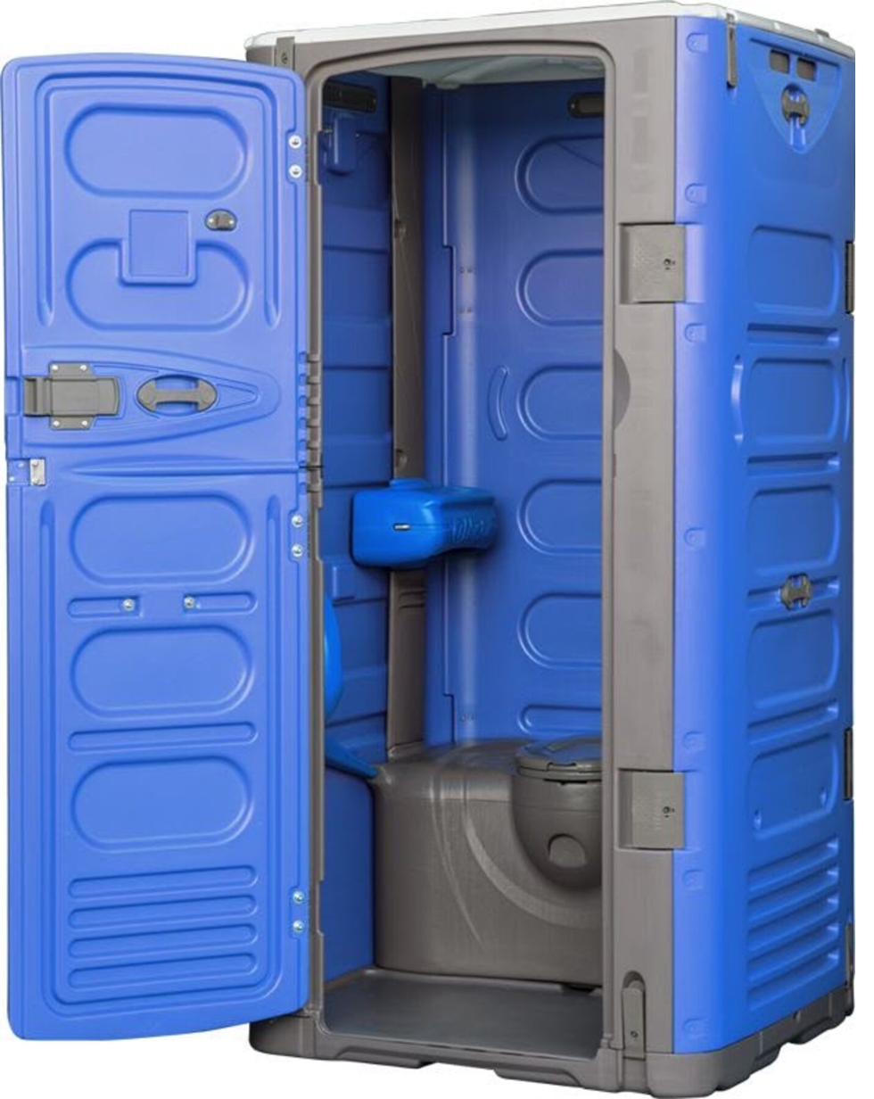 Deluxe flushable portable restroom units in pink and blue